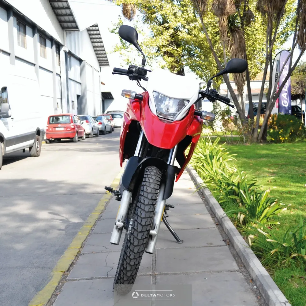 Honda XRE300 2020 — Delta Motors