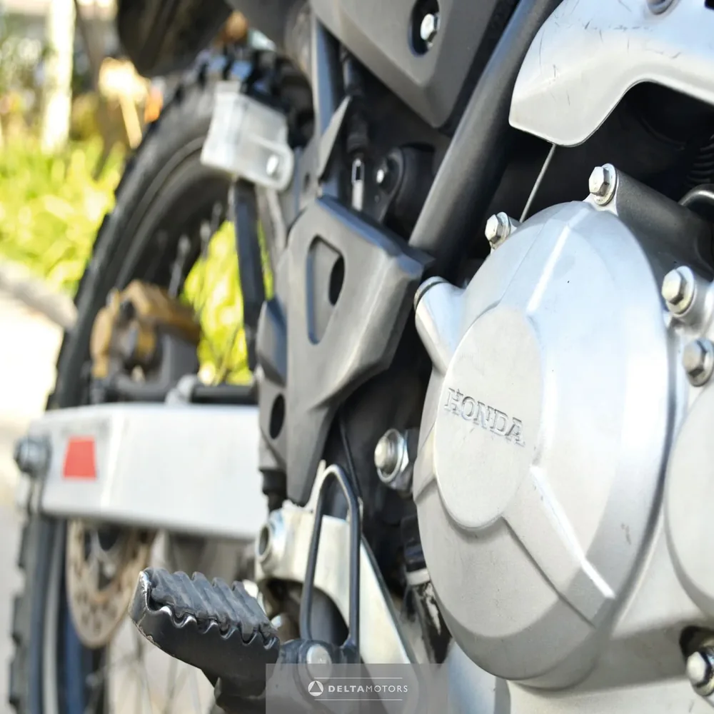 Honda XRE300 2020 — Delta Motors