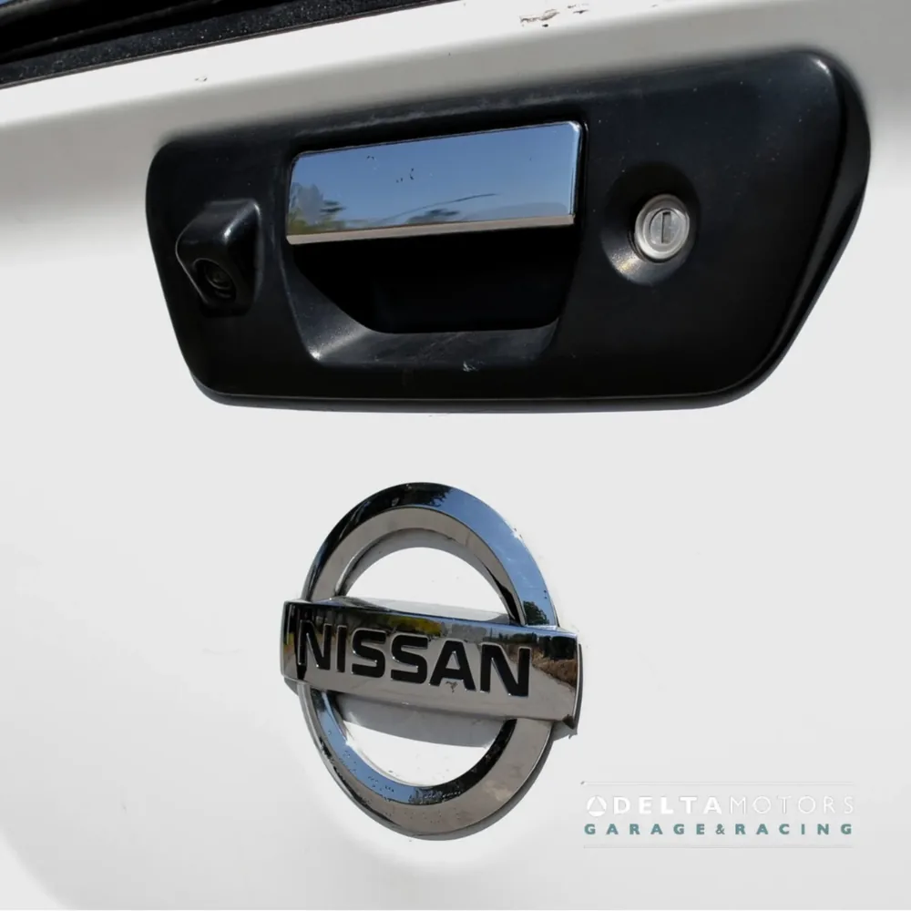 NISSAN NP300 AUT 2019 — Delta Motors
