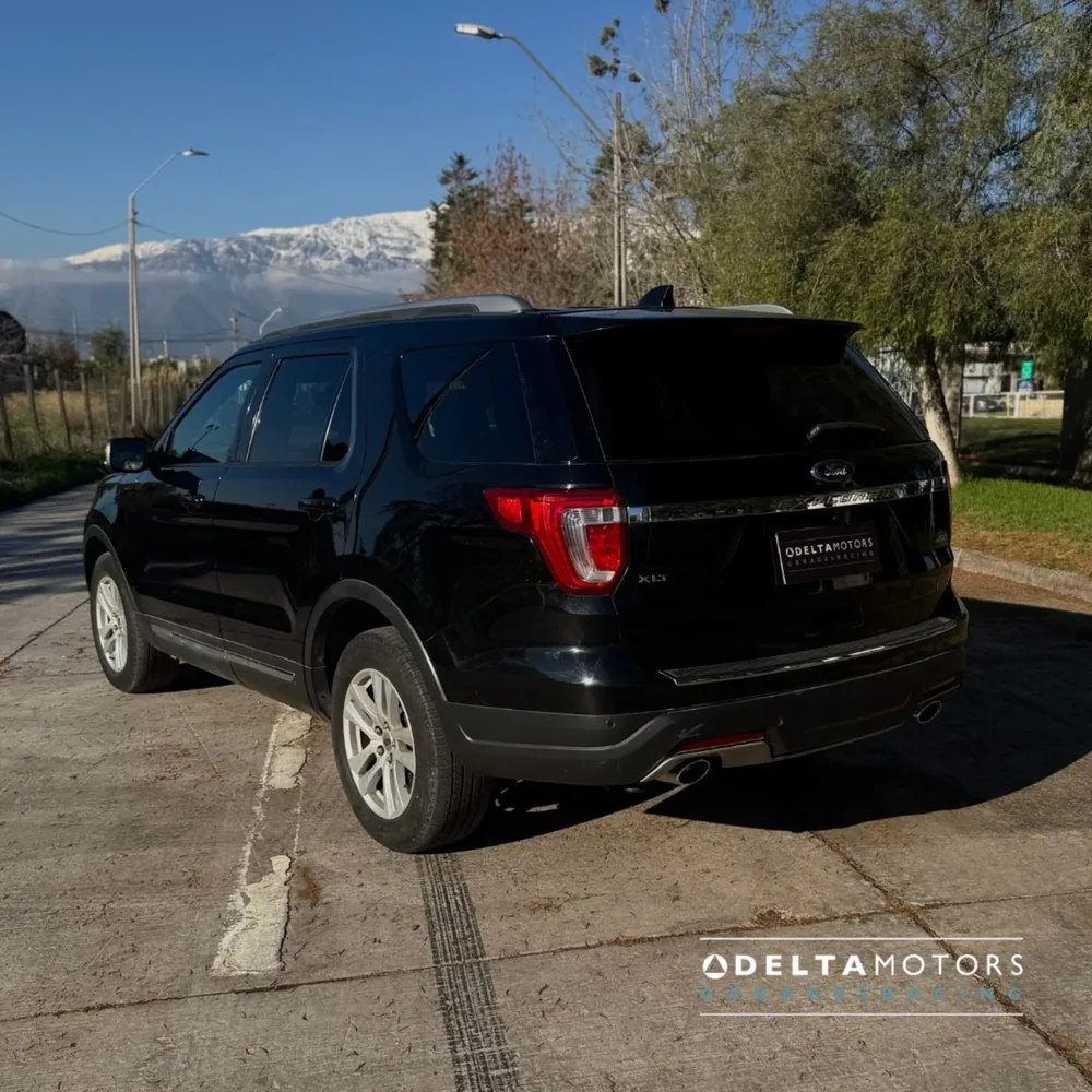 FORD EXPLORER XLT 2019 — Delta Motors
