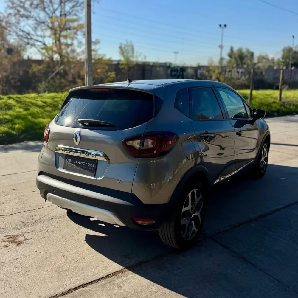 RENAULT NEW CAPTUR AUTOMATICO 2018 — Delta Motors