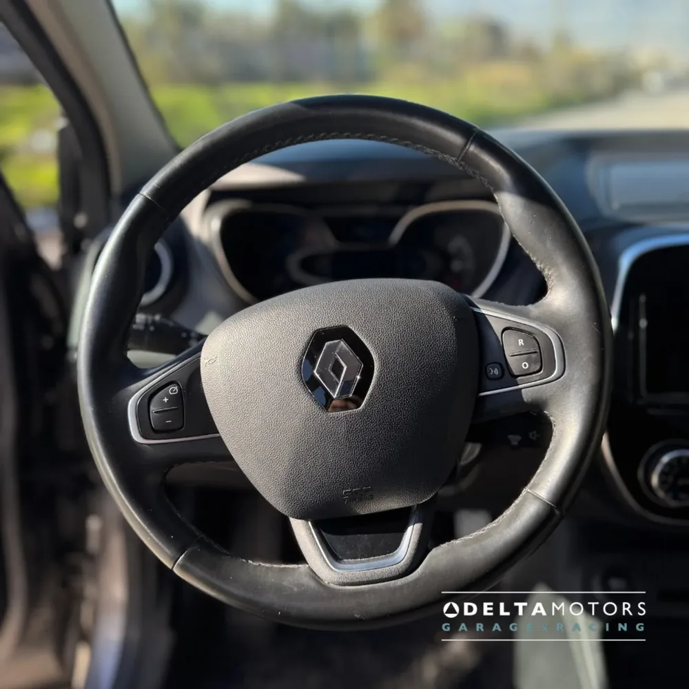 RENAULT NEW CAPTUR AUTOMATICO 2018 — Delta Motors