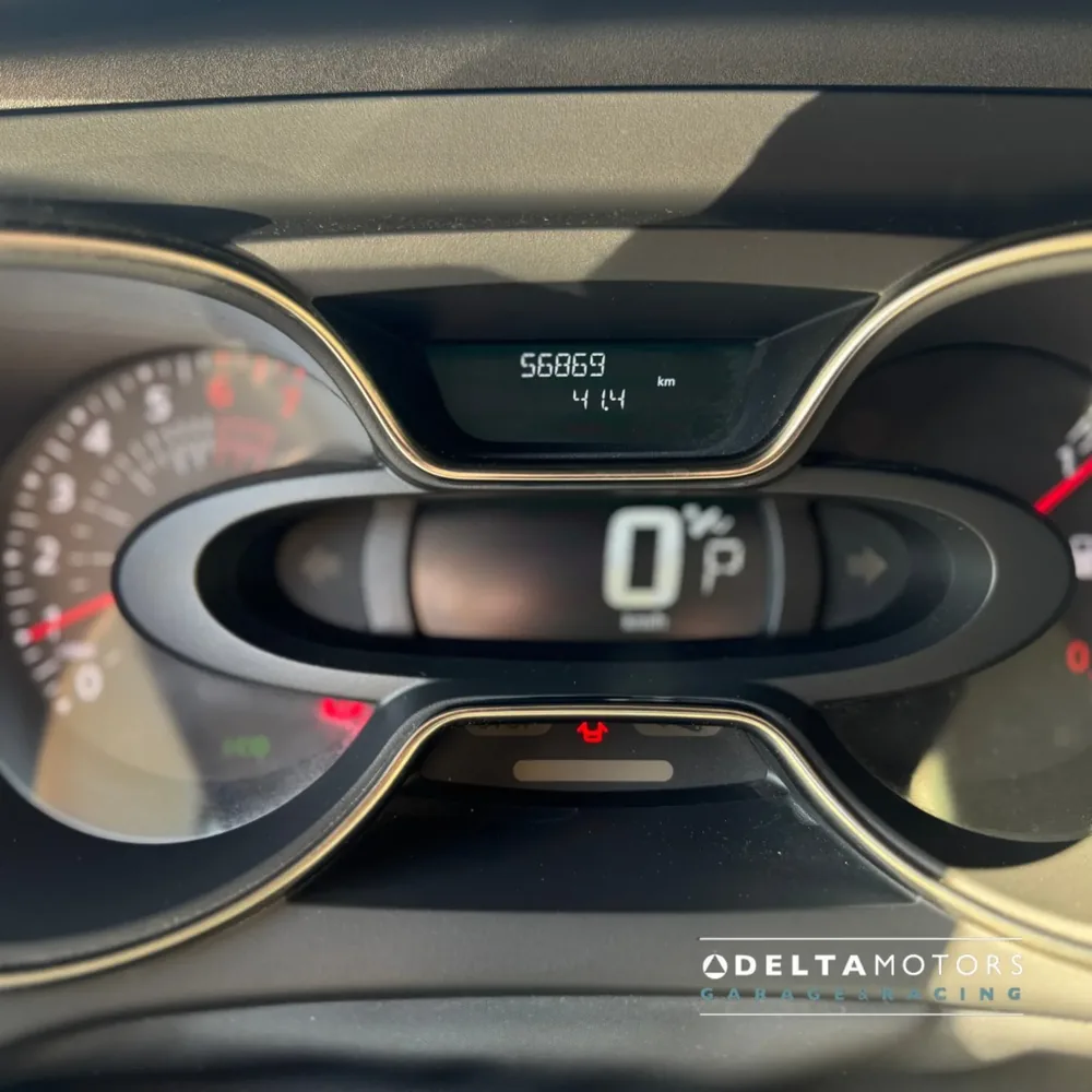 RENAULT NEW CAPTUR AUTOMATICO 2018 — Delta Motors