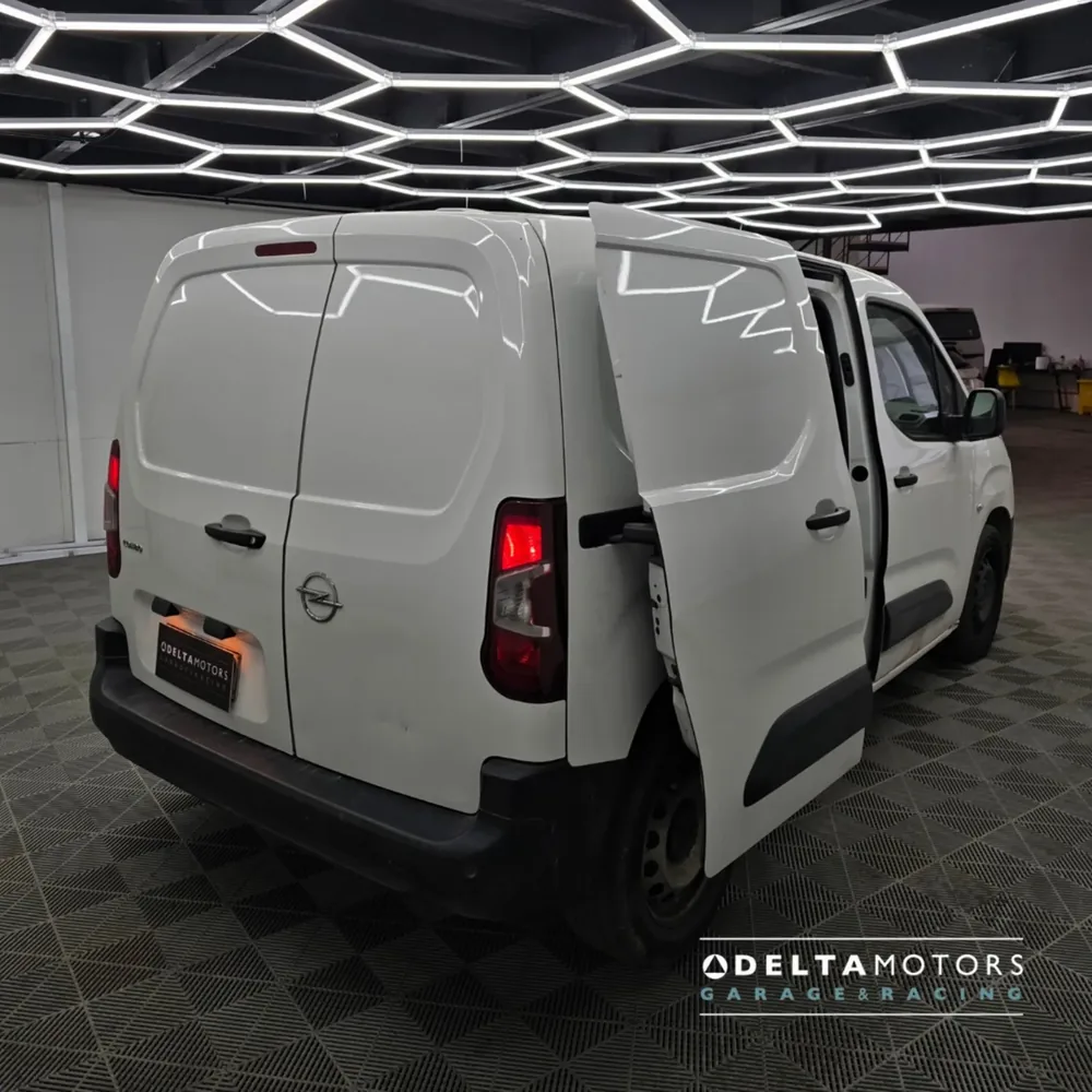 OPEL COMBO 1.6 HDI 2022 — Delta Motors