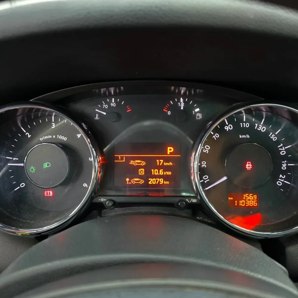 PEUGEOT 5008 AUT 2.0 ALLURE 2015 — Delta Motors