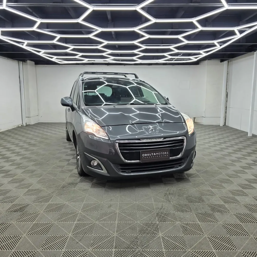 PEUGEOT 5008 AUT 2.0 ALLURE 2015 — Delta Motors