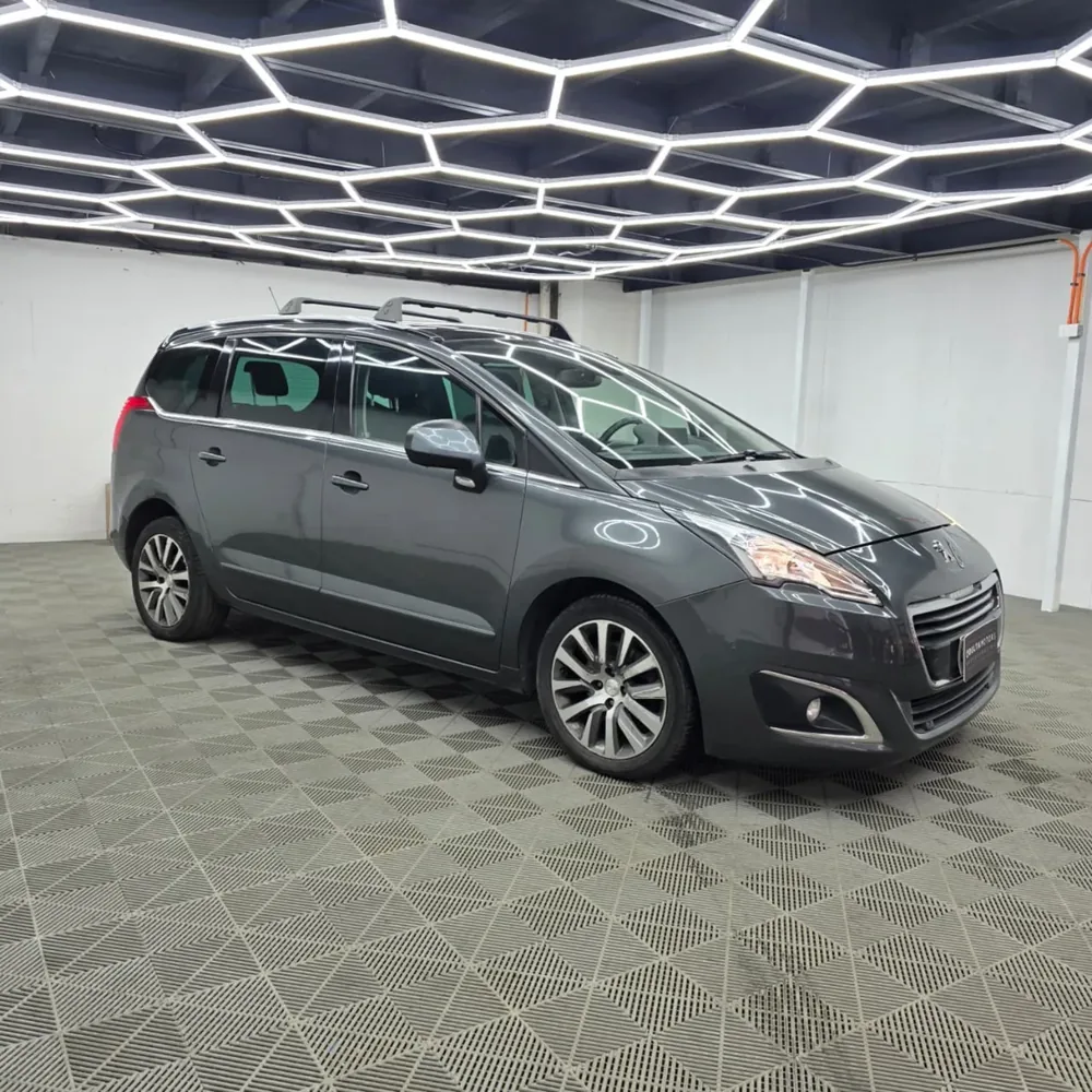 PEUGEOT 5008 AUT 2.0 ALLURE 2015 — Delta Motors