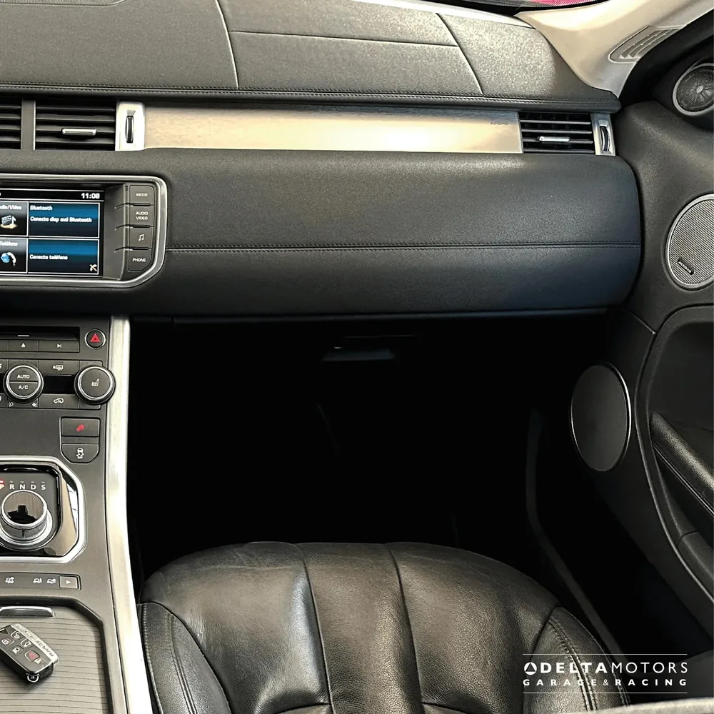 Range Rover Evoque 2015 — Delta Motors