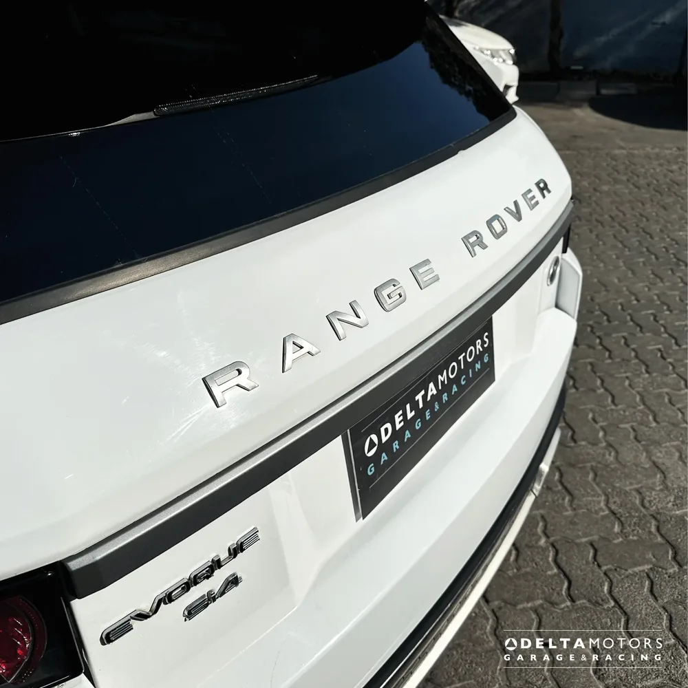 Range Rover Evoque 2015 — Delta Motors