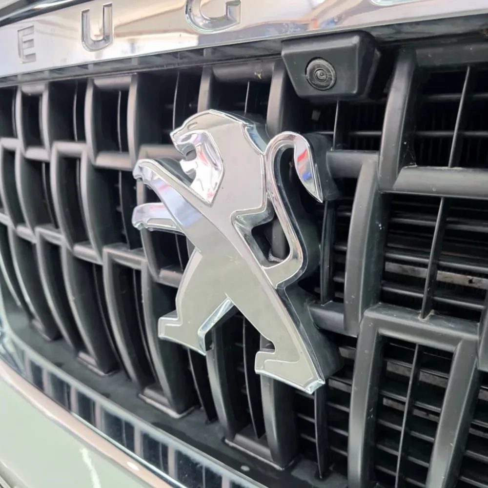 Peugeot Landtrek 2023 Facturable — Delta Motors