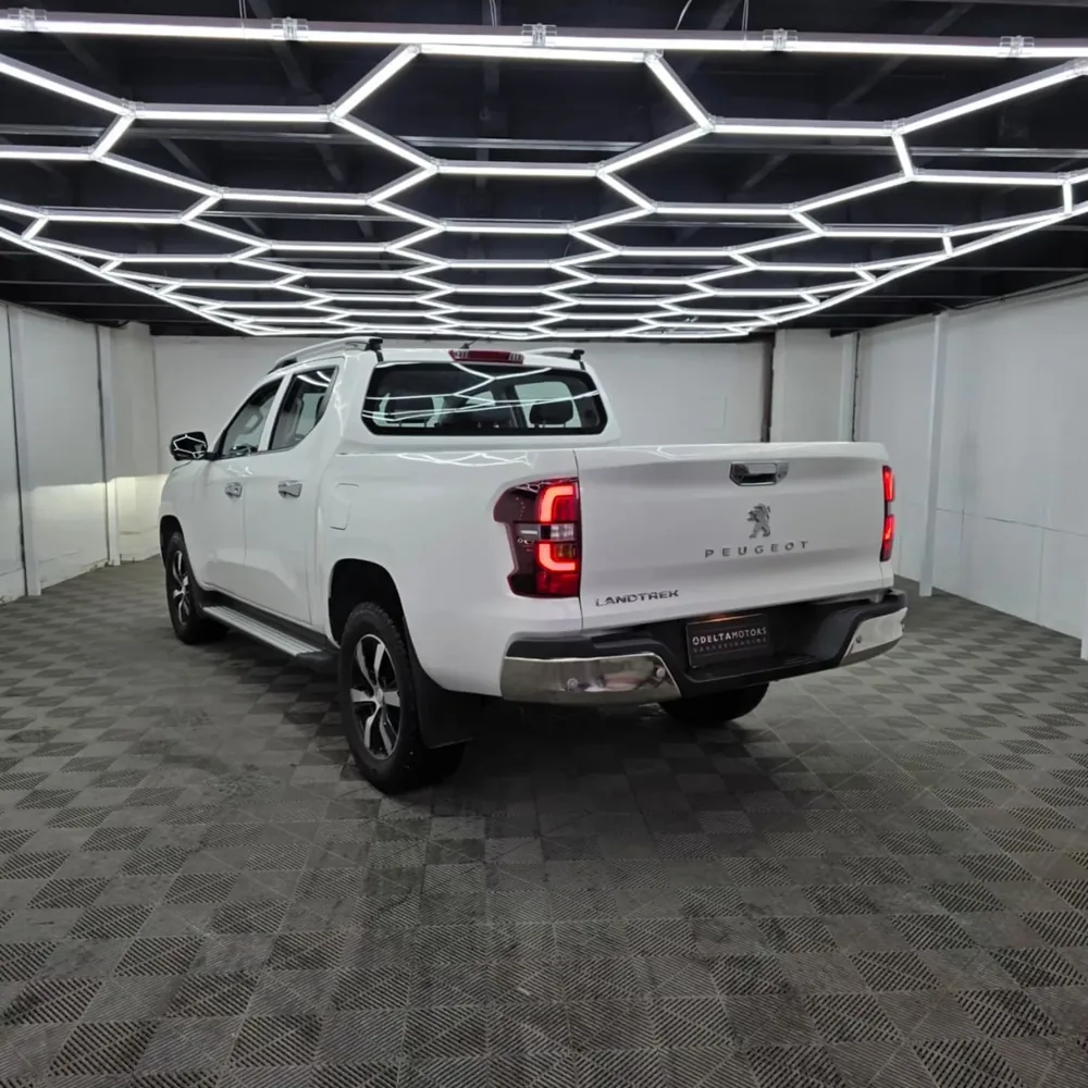 Peugeot Landtrek 2023 Facturable — Delta Motors