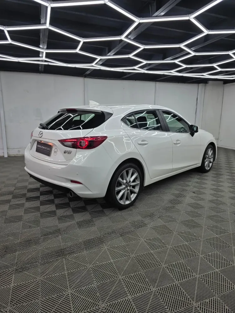 MAZDA 3 2.5 2019 — Delta Motors