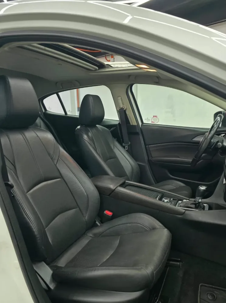 MAZDA 3 2.5 2019 — Delta Motors