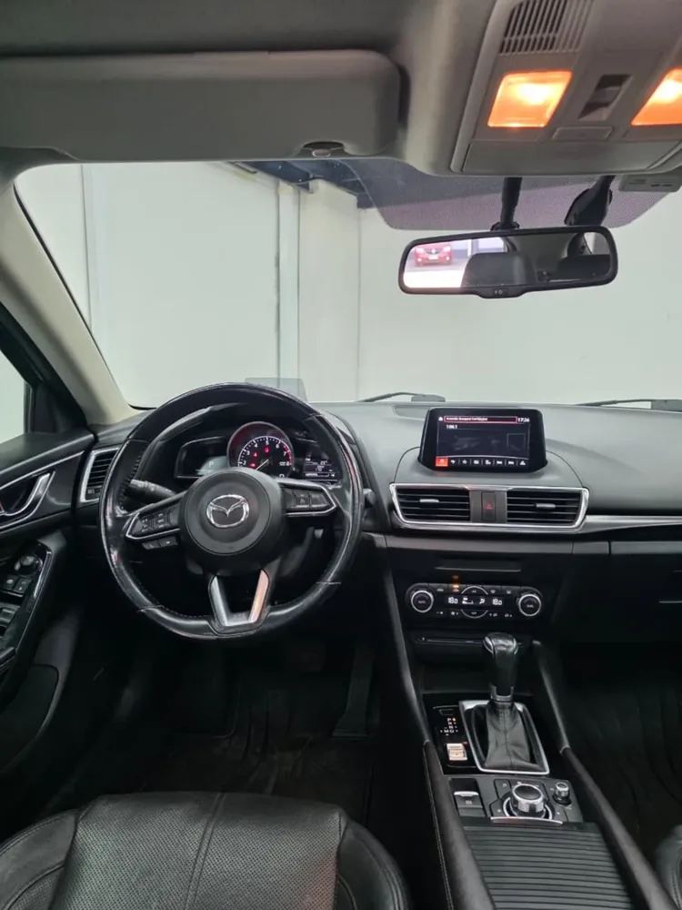 MAZDA 3 2.5 2019 — Delta Motors