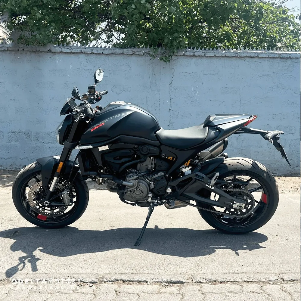 Ducati Monster 2022 — Delta Motors